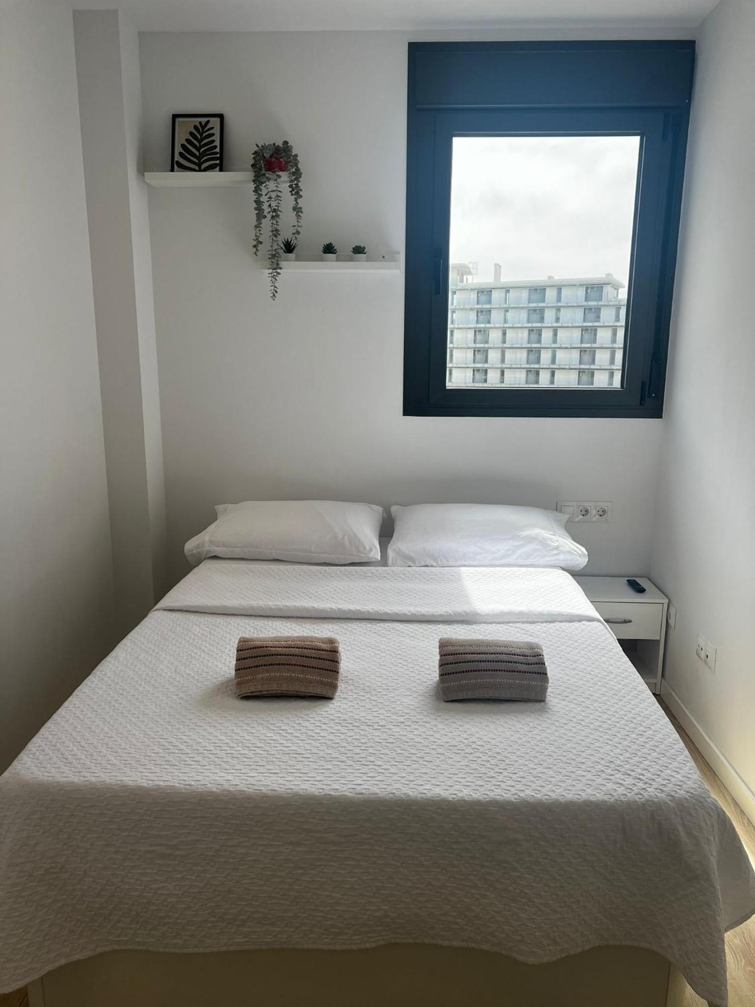 Confortable Habitacion Doble - 2 Sant Adria de Besos Ngoại thất bức ảnh